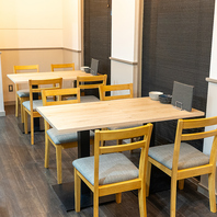 テーブル席は各種ご宴会に!