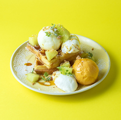 焼きたてワッフル フレッシュメロン&マンゴーアイス