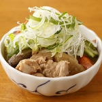 店内仕込みの【自家製】もつ煮込み♪