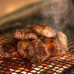 逸品料理【厚切り牛タン焼き】!とろける食感がやみつき