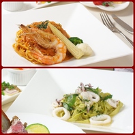 自家製のパンやパスタ