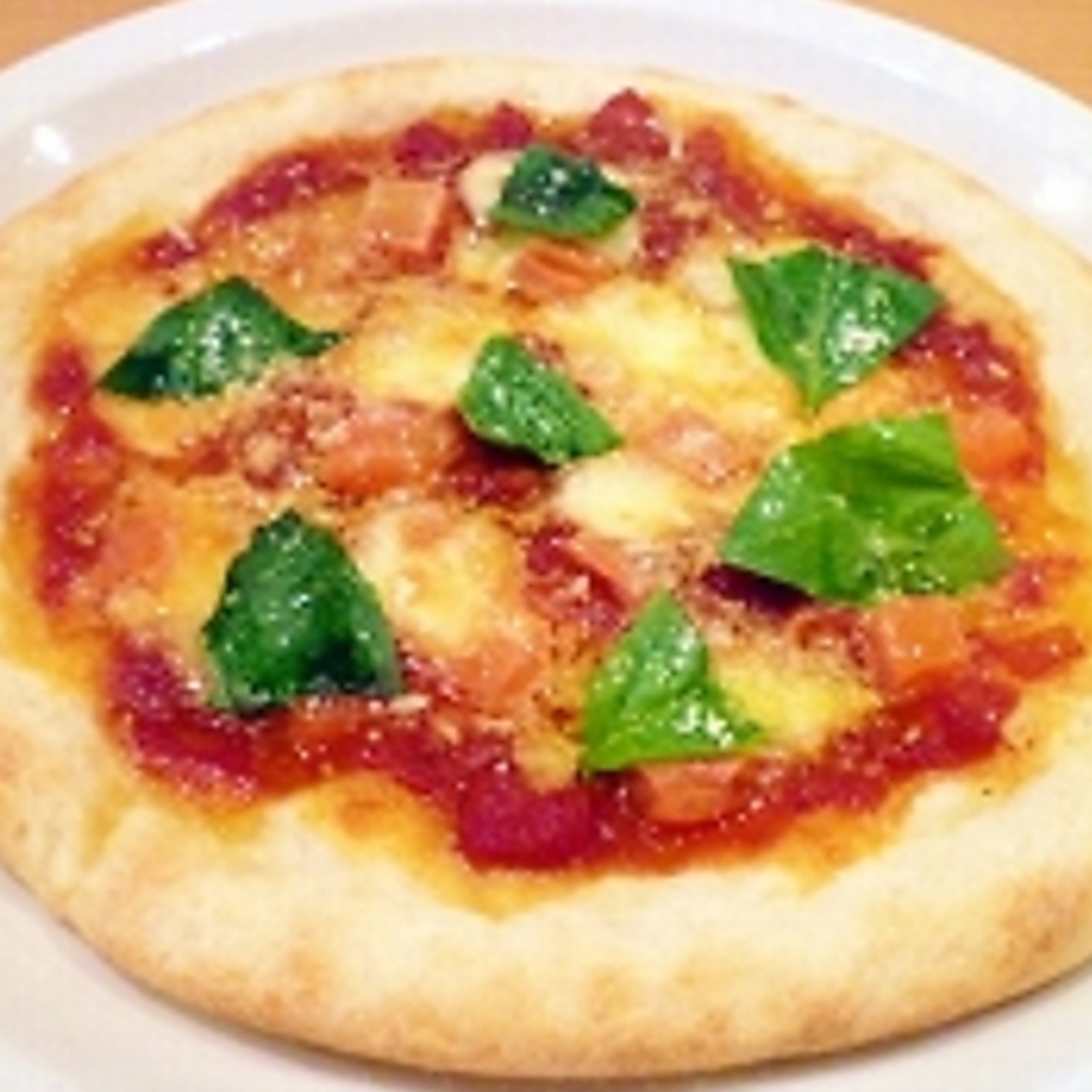 日替わりランチはサラダとスープがセットで800円！本格イタリアンをお得なランチで愉しむ♪