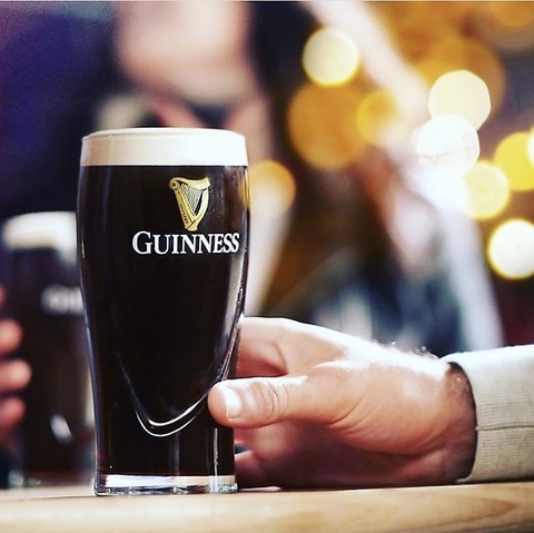 元町 グローバルハブ スポーツバー カフェ 貸切パーティー 元町 バー カクテル ネット予約可 ホットペッパーグルメ