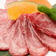 自慢の【カルビ】はお好みの味付けでどうぞ♪