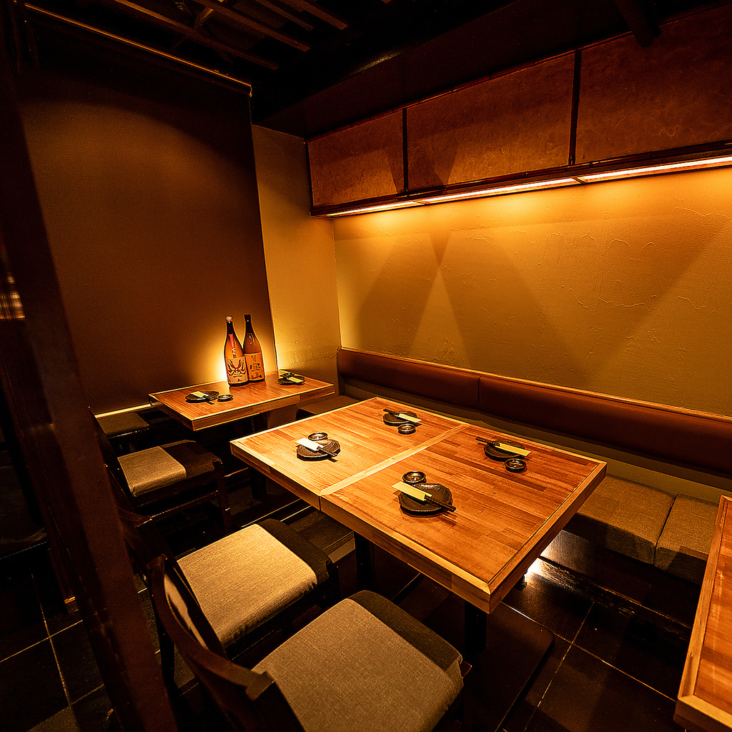 海の恵みと匠の技が織りなす極上のひとときを、完全個室の隠れ家で。
