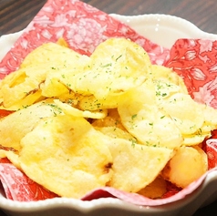 トリュフポテトチップス