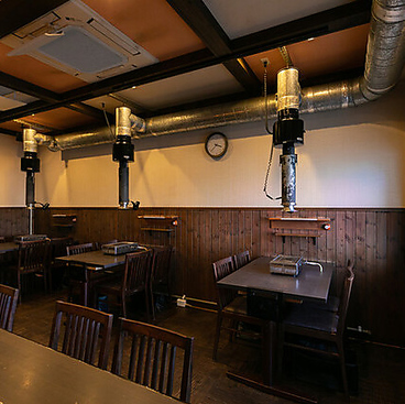 焼肉 安萬 安城本店の雰囲気1