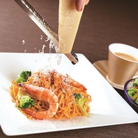 季節のパスタランチ海老と蟹のトマトクリームパスタ