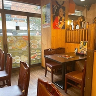 広々とした明るい店内♪