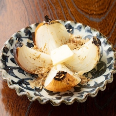 丸ごと玉ねぎ炭火焼き