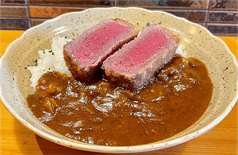 一ノ剱の和牛レアかつカレー