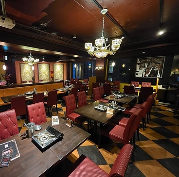 炭いぶし極上サムギョプサル テジワンの雰囲気1