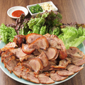 料理メニュー写真&nbsp;韓国風豚足（大）
