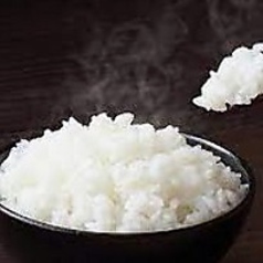 白米 (香物付き)