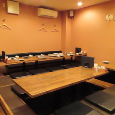 貸切は15名様以上からOK！ゆったりとお寛ぎいただけます。店内も大将が拘り落ち着いた空間となっております。宴会にもぜひご利用ください。ご相談などもお気軽にお問い合わせください。