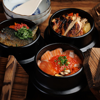 自慢の天ぷらや釜飯