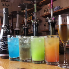 雰囲気抜群の店内でおしゃれな一杯をお楽しみください♪