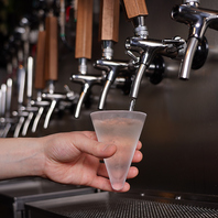 お洒落なダイニングバーで充実したお酒