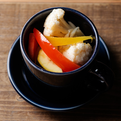 彩り野菜の自家製ピクルス