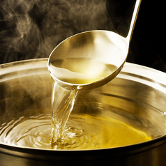 鍋の美味しさの秘訣はこだわりぬいた出汁が決め手◎