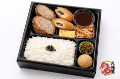 黒豚の手仕込みメンチとささみしそチーズカツ御膳