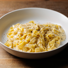 4種チーズの濃厚クリーム　-フィットチーネ-