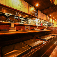 カウンター席のご用意ございます。