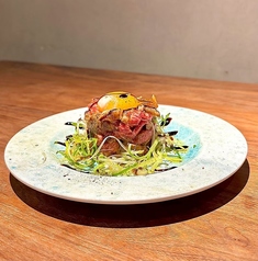 特選赤身牛の麺ユッケ