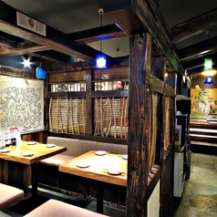 名古屋、金山で沖縄料理や人気のブタトリ餃子、ブエノチキンなど。ガッツリとお料理を楽しめる飲み会をされたい方は是非当店をチェックしてみてください。豊富なお料理メニュー、本場直送の泡盛や多数のカクテルをご堪能いただけます！