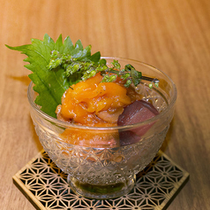 マグロとサーモンのほうじ茶醤油漬