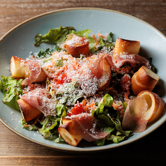 塩パン ツァネッラサラダ