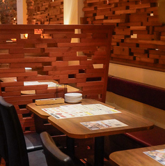 女子会に最適！程よい距離感で会話が弾みます！