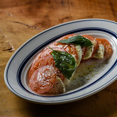 モッツァレラチーズのカプレーゼ