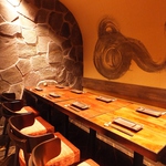 【和×モダン空間】完全個室のテーブル席で女子会や宴会♪おしゃれに楽しむ和宴会！