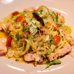 ベーコンとプチトマトのペペロンチーノ