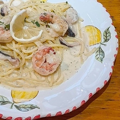 魚介のレモンクリームパスタ