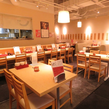 天ぷら定食あげな ヨドバシ博多店の雰囲気1