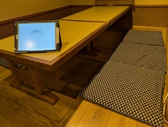 掘りごたつ席　6名様テーブル1卓ご用意致しております。