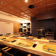 二軒目にもぴったりな店内は貸切も可能◎仲間との集まりにもおすすめ。今夜ふらりと立ち寄ってみませんか？【寿司/鮨/錦/栄/伏見/海鮮/刺身/朝まで/安い/二次会/貸切/お一人様】