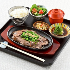 ねぎ盛り牛タン塩定食