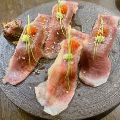 黒毛和牛肉寿司