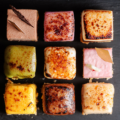 選ぶのも楽しい10種類のチーズケーキ「minichii」