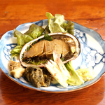 山梨県名物のアワビの煮貝、柔らかくふっくらとした味わいは特に山梨の日本酒との相性バツグンです!