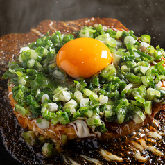 自家製牛すじこんのお好み焼き