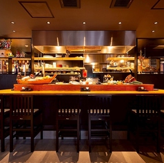 着席時で最大39名様まで、お店の貸切予約を承っております♪プライベート感を大切にしている当店なら、大規模な会社宴会や歓送迎会でも周りを気にせずわいわい楽しめます。駅からすぐの好立地で集まりやすく、イベントやパーティーにも最適です♪広々とした空間を独占して、思い出に残る賑やかなひとときをどうぞ。