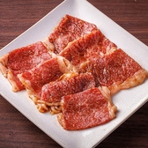 まずはコレ!【仙台牛切り落とし】をお手頃価格でご提供。お店が厳選した鮮度抜群の肉をお腹いっぱいお召し上がりいただけます。仙台牛やホルモンなどバリエーション豊富なメニューをご提供いたします。当店オリジナルのタレでお召し上がりください♪