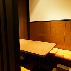広々としたテーブル席を多数ご用意しております!!席間隔を広めに開けており、店内の消毒や換気も定期的に行っておりますので安心してお寛ぎいただけます♪立川エリアでの飲み会やオフ会、二次会など各種宴会にもおすすめ♪ご予約は当日でも喜んで承ります♪是非、お気軽にお問い合わせくださいませ!!