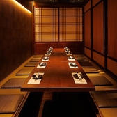 洗練された特別感満載のこだわり抜いた店内で従業員一同精一杯おもてなしをさせていただきます。完全個室のお席は2名様から最大150名様までご案内が可能となっておりますので接待やデートから団体様まで様々なシーンに合わせてご利用いただけます。単品飲み放題のご用意もございますので詳細は従業員までお尋ねください。