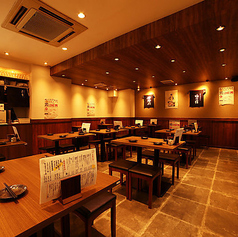 当店は広々としておりますので、どなた様でも安心してご利用いただける、居心地の良い空間になっております。