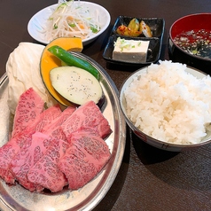 お昼から贅沢気分！定食セットで大満足ランチ♪スープもお代わり無料！！の写真